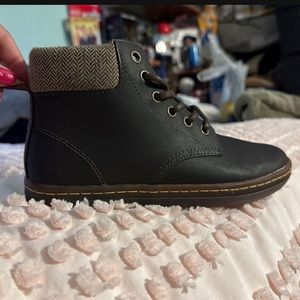 Dr Martens Air Wair Maelly Women’s Brown Leather Lace Up Ankle Boot Shoe